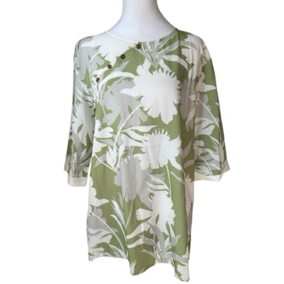 Tops - Elegant Green and White Floral Women's Tunic Large